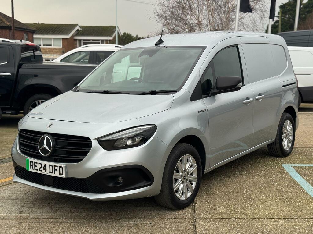 Mercedes-Benz 45Kwh Premium L1 RE24DFD Silver