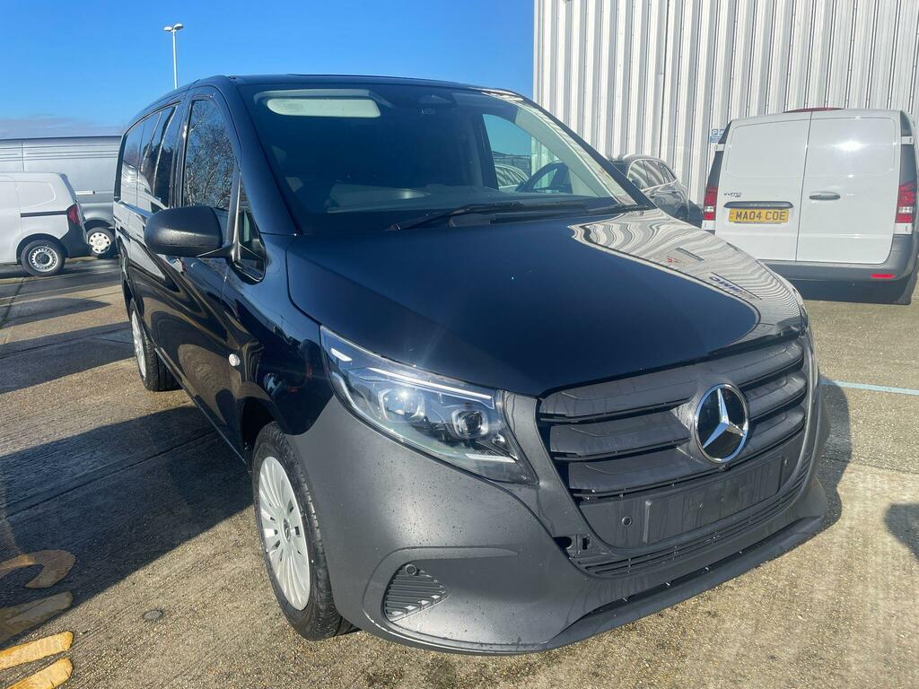 Mercedes-Benz Vito 2.0 114 Cdi Pro G-tronic Rwd L2 Euro 6 Ss 6Dr Black