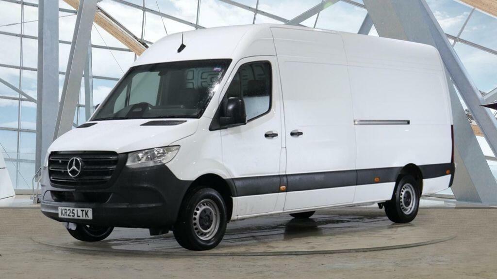 Mercedes-Benz Sprinter 2.0 315 Cdi Pro G-tronic Rwd L3 H2 Euro 6 Ss White