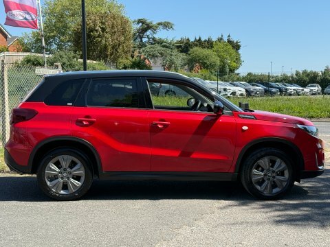 Suzuki Vitara Sz-t Boosterjet Mhev Red