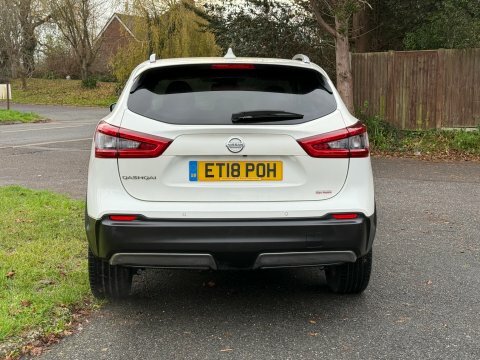 Nissan Qashqai N-connecta Dig-t ET18POH White #5