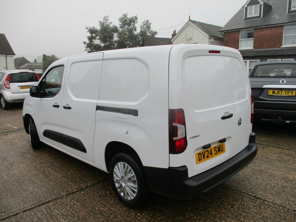 Vauxhall Combo 1.5 Turbo D 2300 Prime L2 H1 Euro 6 Ss 6Dr DV24SWU White #3