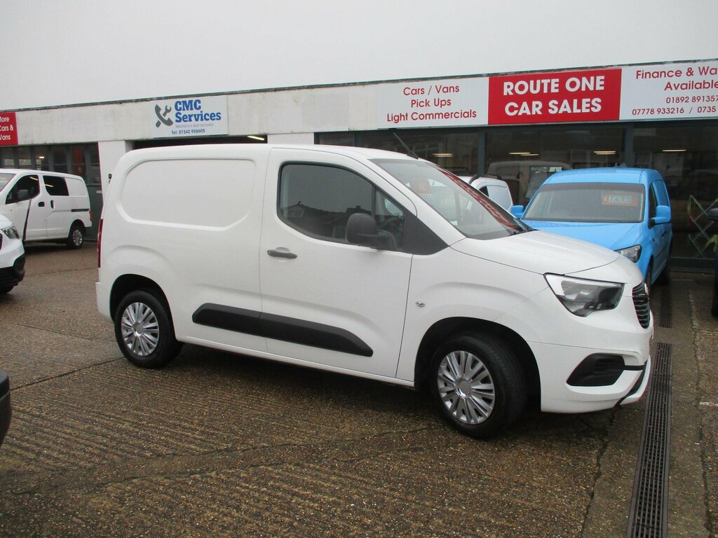 Vauxhall Combo 1.6 Turbo D 2300 Sportive L1 H1 Euro 6 Ss DP70JXB White #6