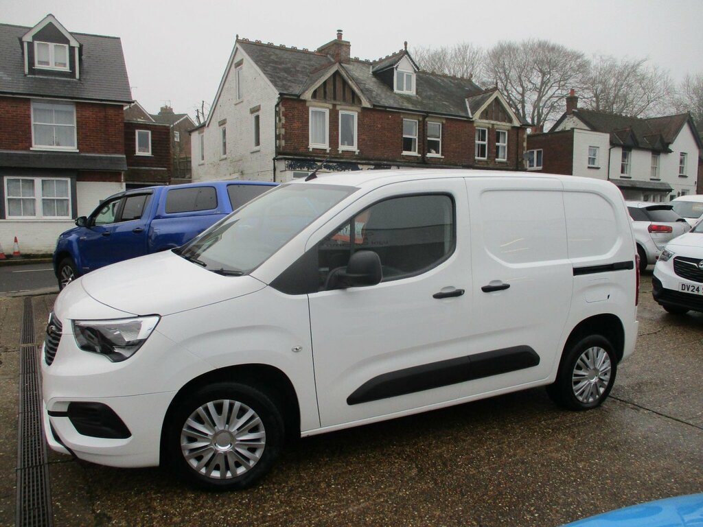 Vauxhall Combo 1.6 Turbo D 2300 Sportive L1 H1 Euro 6 Ss DP70JXB White #2