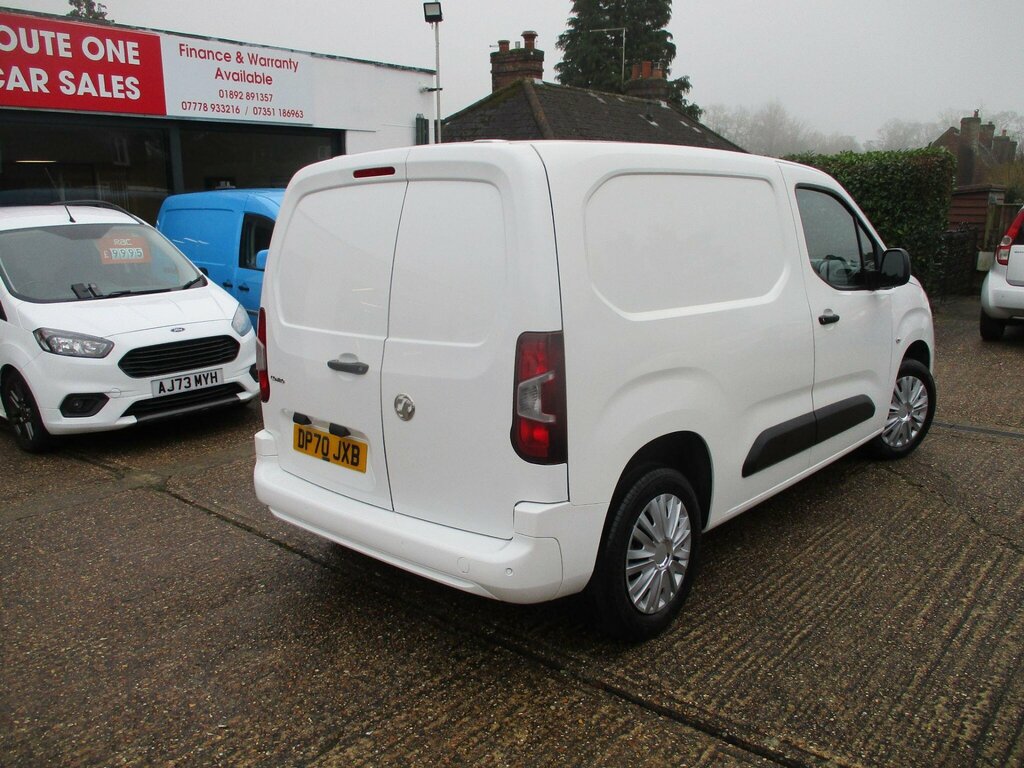 Vauxhall Combo 1.6 Turbo D 2300 Sportive L1 H1 Euro 6 Ss DP70JXB White #5