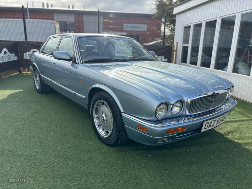 Jaguar XJ 3.2 Executive Silver #3