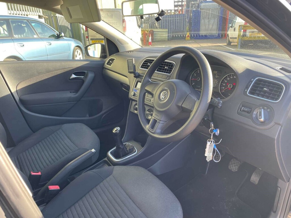 Volkswagen Polo Match 85 YB12LPV Black #6