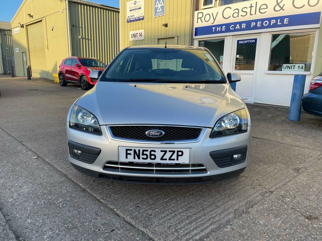 Ford Focus Zetec Climate Silver #2