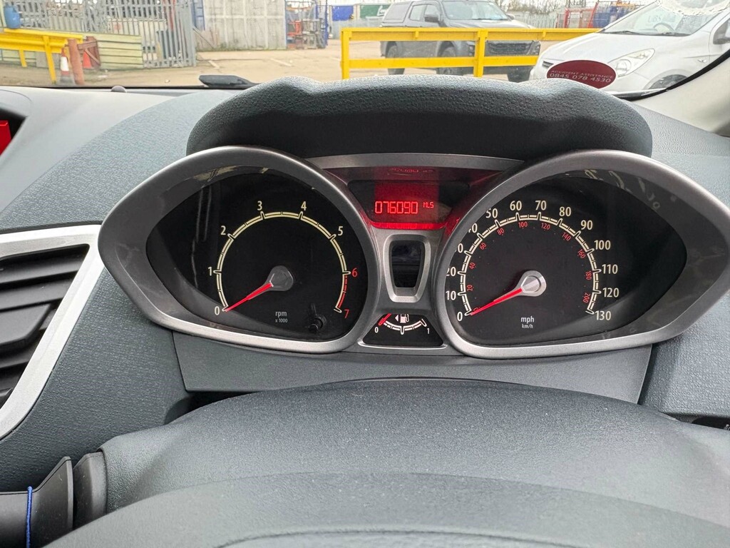Ford Fiesta Titanium 96 EX10FDO Silver #2