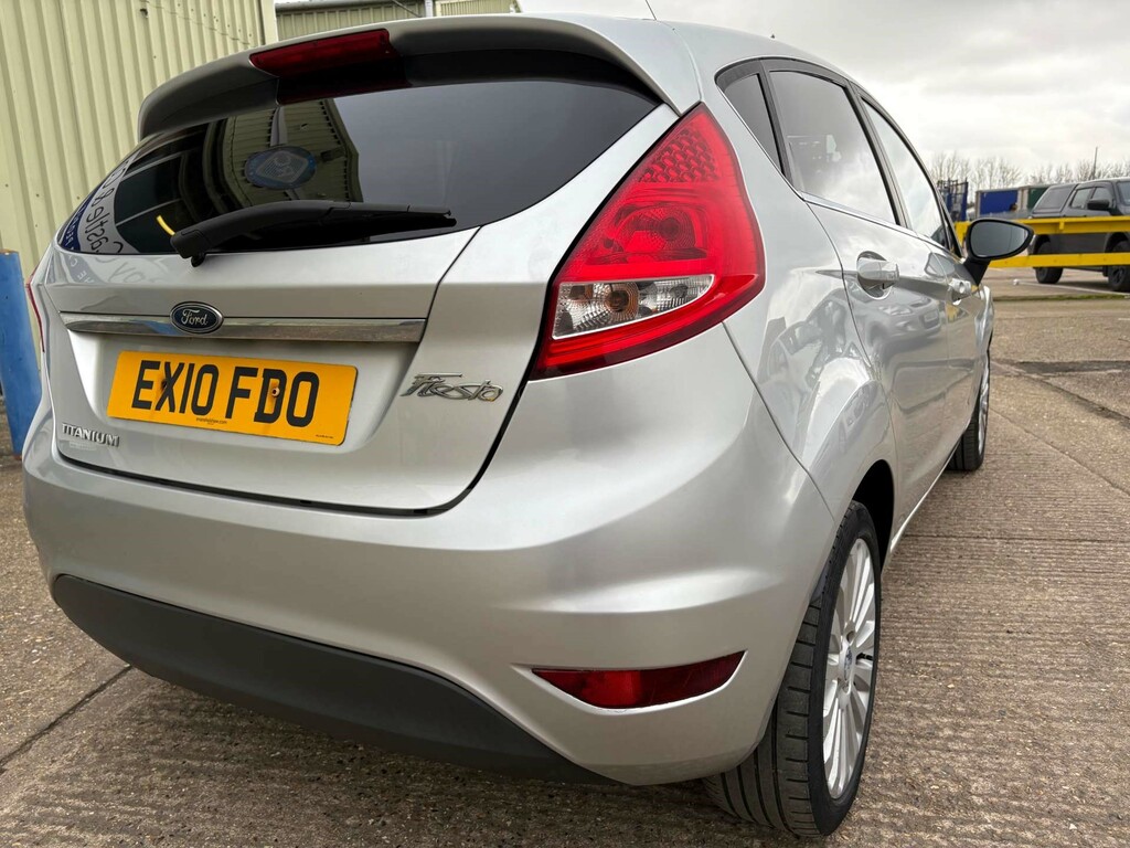 Ford Fiesta Titanium 96 EX10FDO Silver #5
