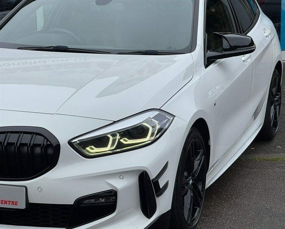 BMW 1 Series M Sport YF70RYW White #5