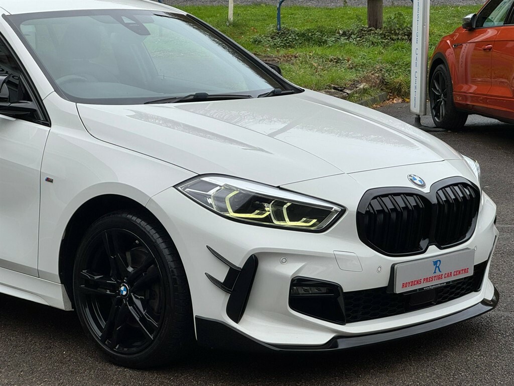 BMW 1 Series M Sport YF70RYW White #2