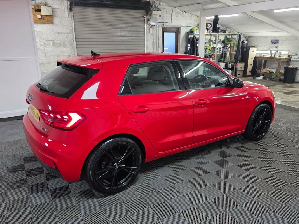 Audi A1 1.0 Tfsi 30 Technik Sportback Eu YS22LLU Red #5