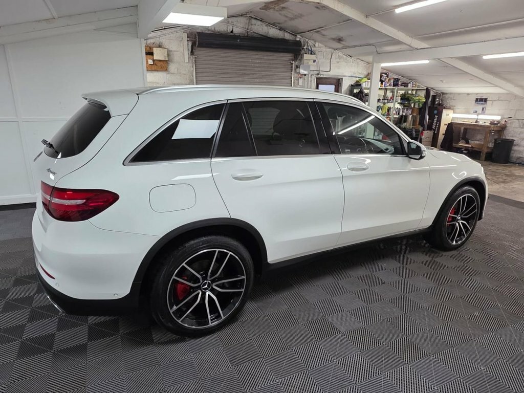 Mercedes-Benz GLC Class 2.1 Glc220d Amg Line Suv G-tronic 4Mati KE17NJX White #4