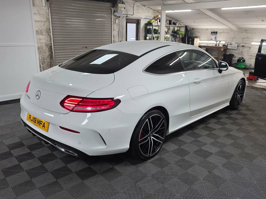 Mercedes-Benz C Class 2.0 C300d Amg Line Premium Coupe G-tr RJ19MFA White #4