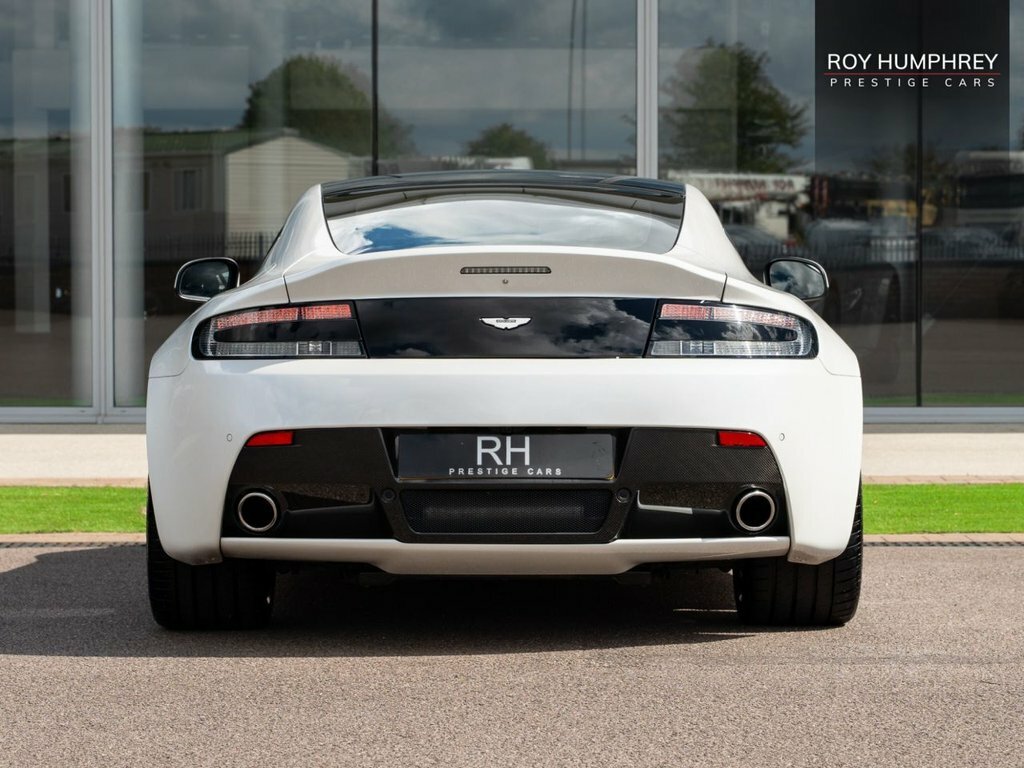 Aston Martin Vantage 6.0 V12 S Coupe Sportshift Euro 5 565 White #5