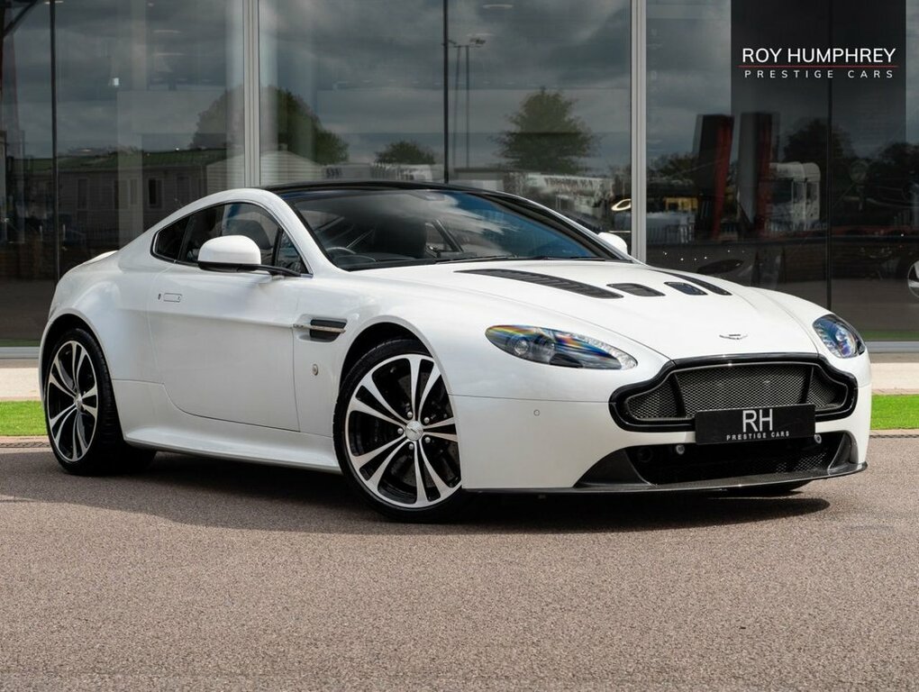 Aston Martin Vantage 6.0 V12 S Coupe Sportshift Euro 5 565 White