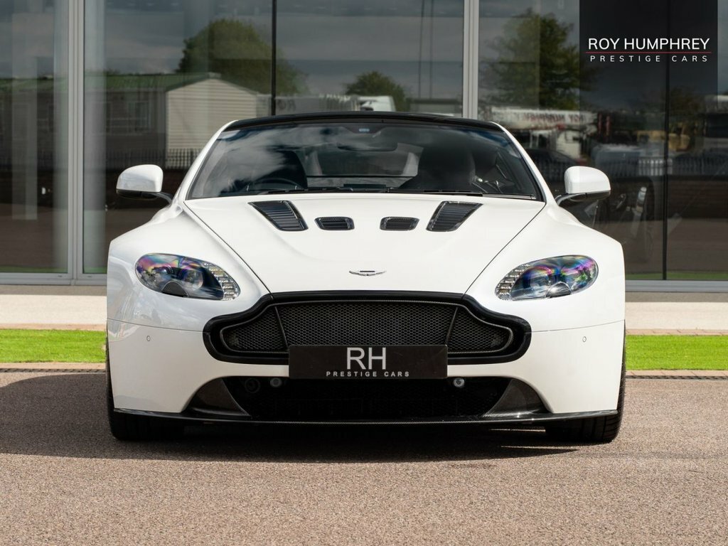 Aston Martin Vantage 6.0 V12 S Coupe Sportshift Euro 5 565 White #4