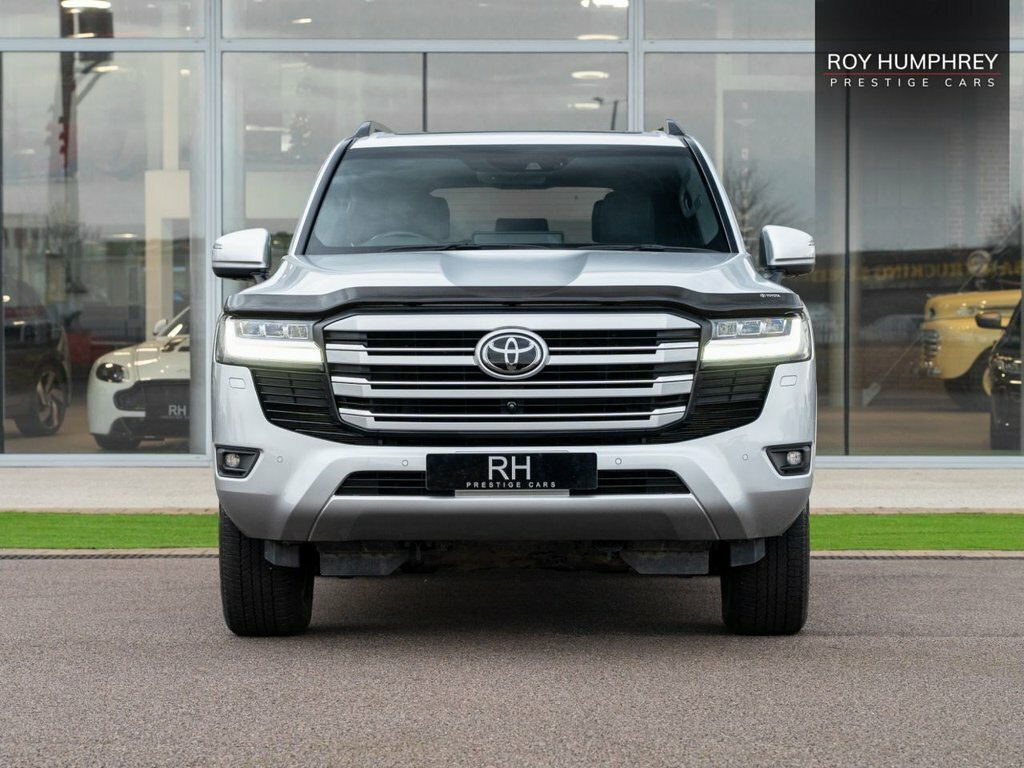 Toyota Land Cruiser VX 3.3L Twin Turbo V6 Silver #3
