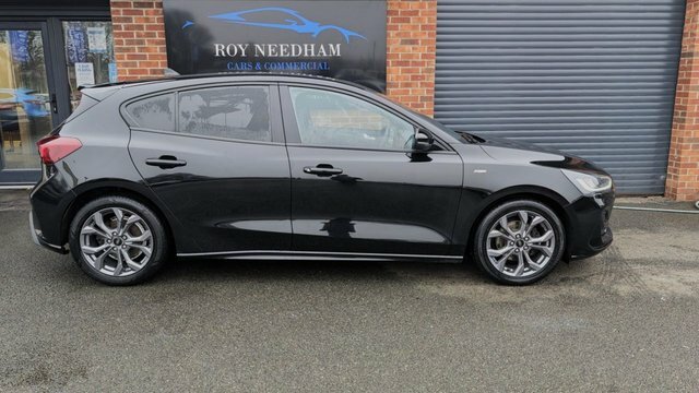 Ford Focus 1.0T Ecoboost St-line Hatchback YS72VEX Black