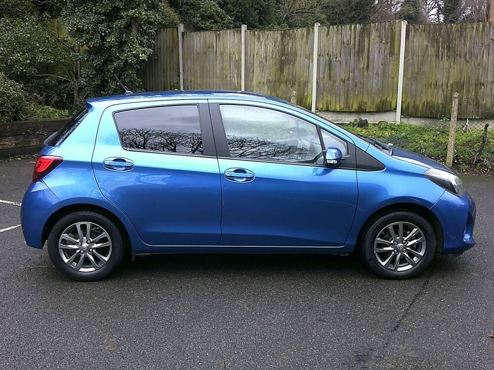 Toyota Yaris 1.33 Icon LX64HHU #2