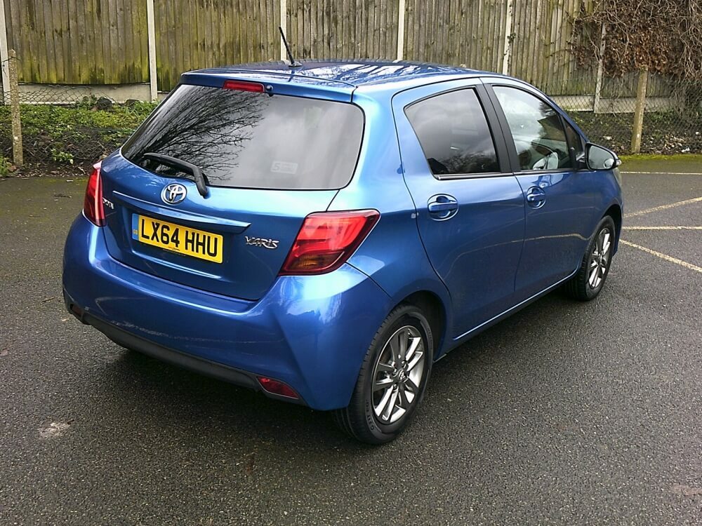 Toyota Yaris 1.33 Icon LX64HHU #3