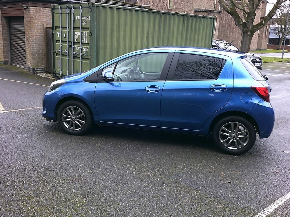 Toyota Yaris 1.33 Icon LX64HHU #4