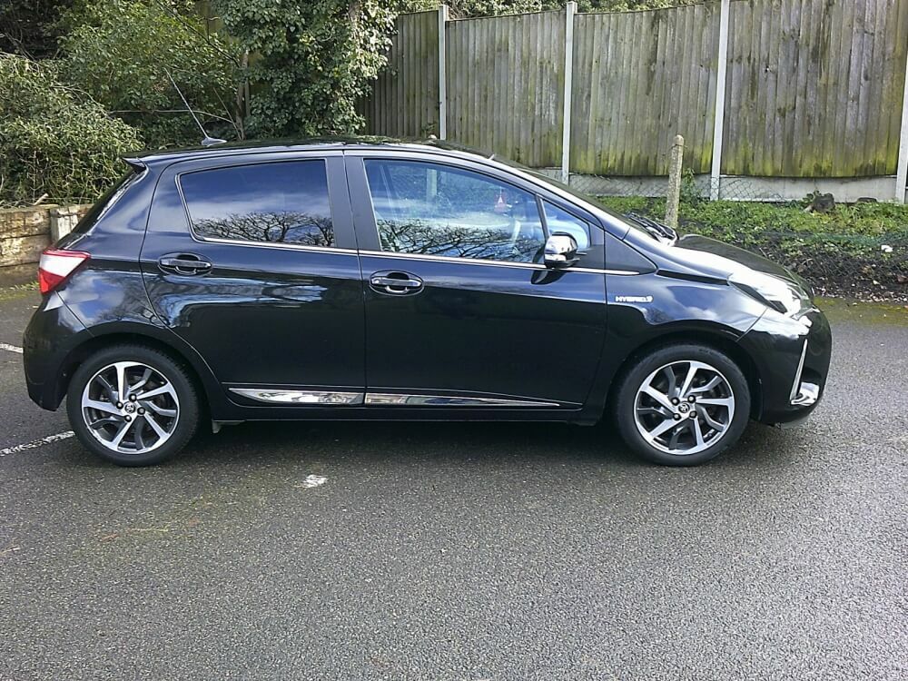 Toyota Yaris 1.5 Excel Hybrid GU67YHR #3