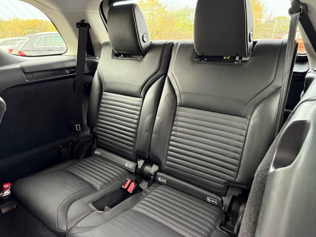 Land Rover Discovery 3L Hse Luxury EX67XJD Grey #4