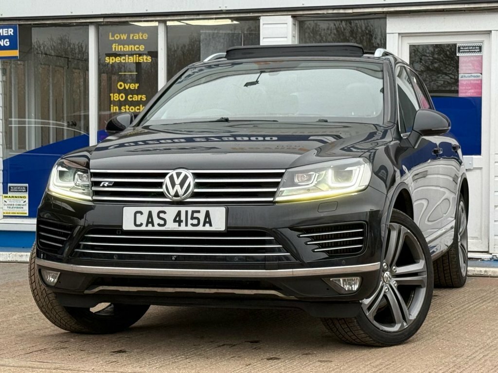Volkswagen Touareg 3L R-line Plus Black #4