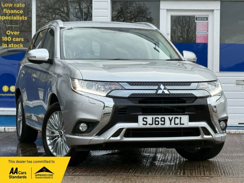 Mitsubishi Outlander 2L Design Silver