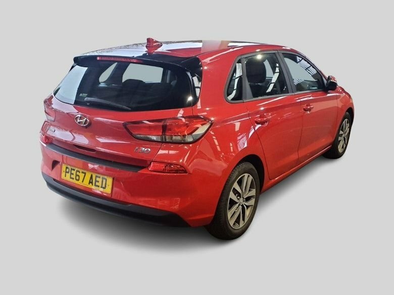Hyundai I30 1L Se PE67AED Red #4