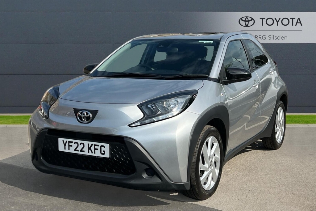Toyota Aygo X 1.0 Vvt-i Pure Euro 6 Ss YF22KFG Silver #3