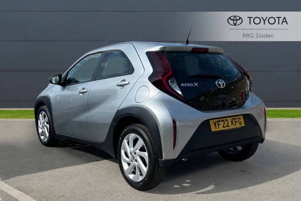 Toyota Aygo X 1.0 Vvt-i Pure Euro 6 Ss YF22KFG Silver #4