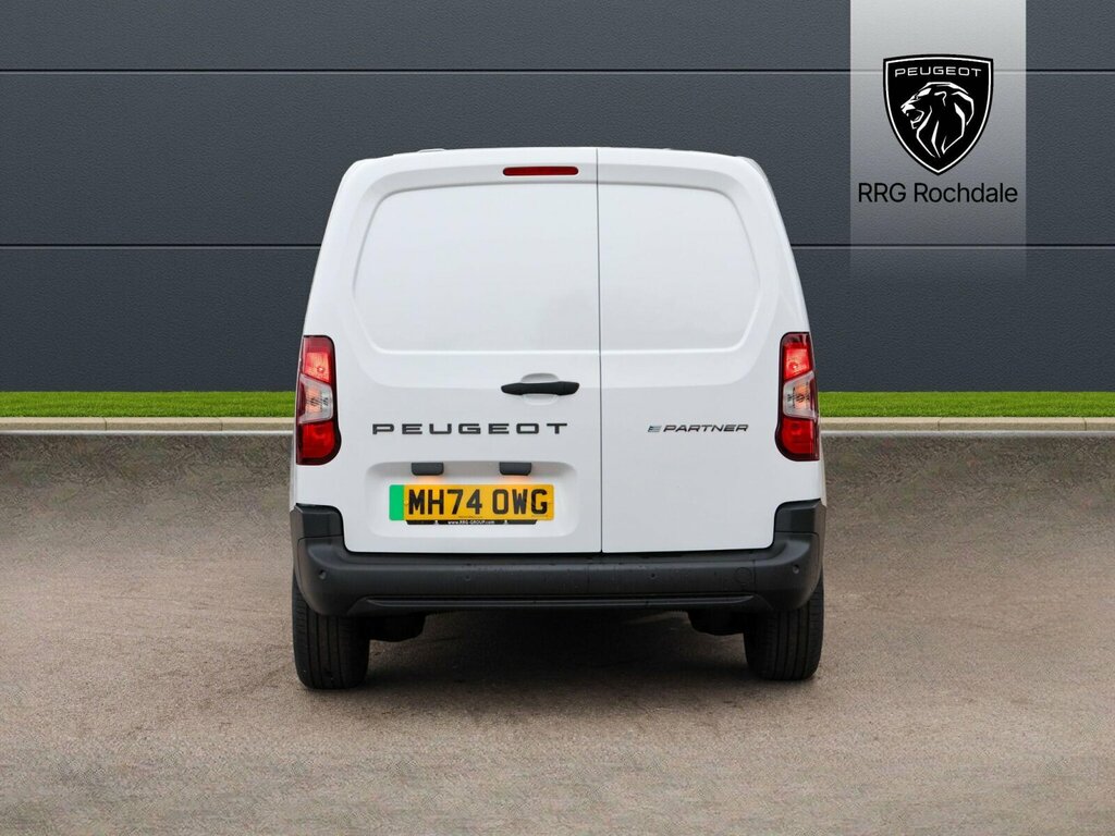 Peugeot E-Partner 800 52Kwh Professional Standard Panel Van Swb White #4
