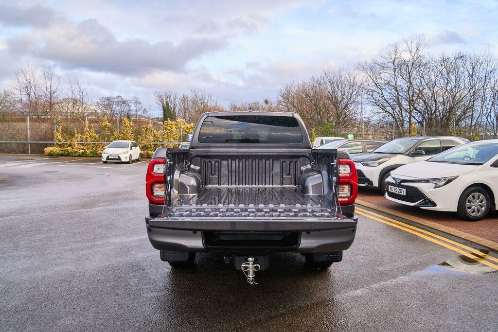 Toyota HILUX 2.8 D-4d-h Invincible X 4Wd Euro 6 MV25VHY #6