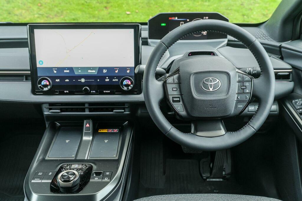 Toyota bZ4X 73.1Kwh Design ML75CAA Silver #6