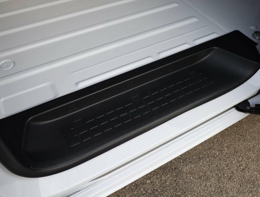 Peugeot E-Expert E 1000 75Kwh Professional Standard Panel Van White #6