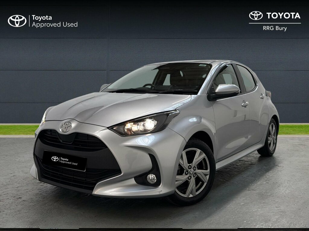 Toyota Yaris 1.5 Vvt-h Icon E-cvt Euro 6 Ss NA74HSV Silver #3
