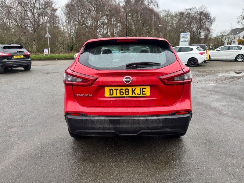 Nissan Qashqai Dig-t Visia DT68KJE Red #4