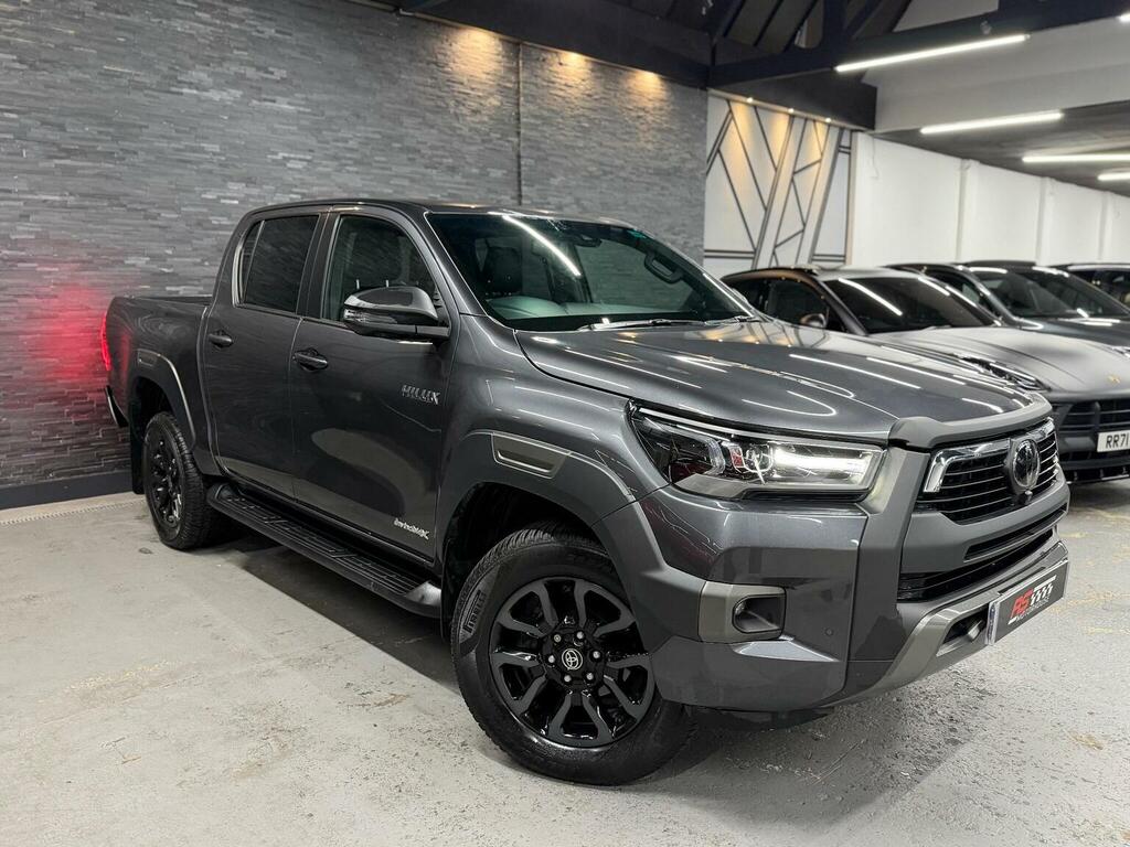Toyota HILUX 2.8 D-4d Invincible X 4Wd Euro 6 Ss 2 Grey