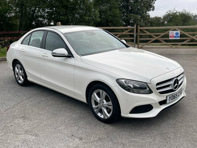 Mercedes-Benz C Class C220 D Se Executive YD65CYO White #2