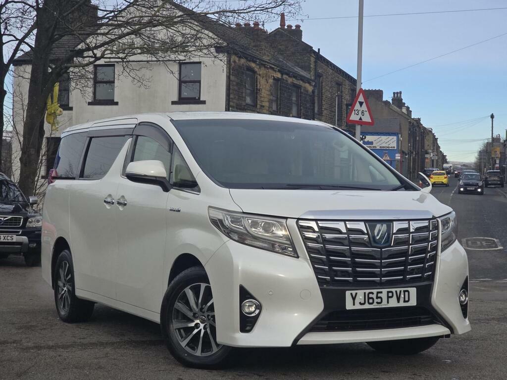 Toyota Alphard Hybrid 7Seater White