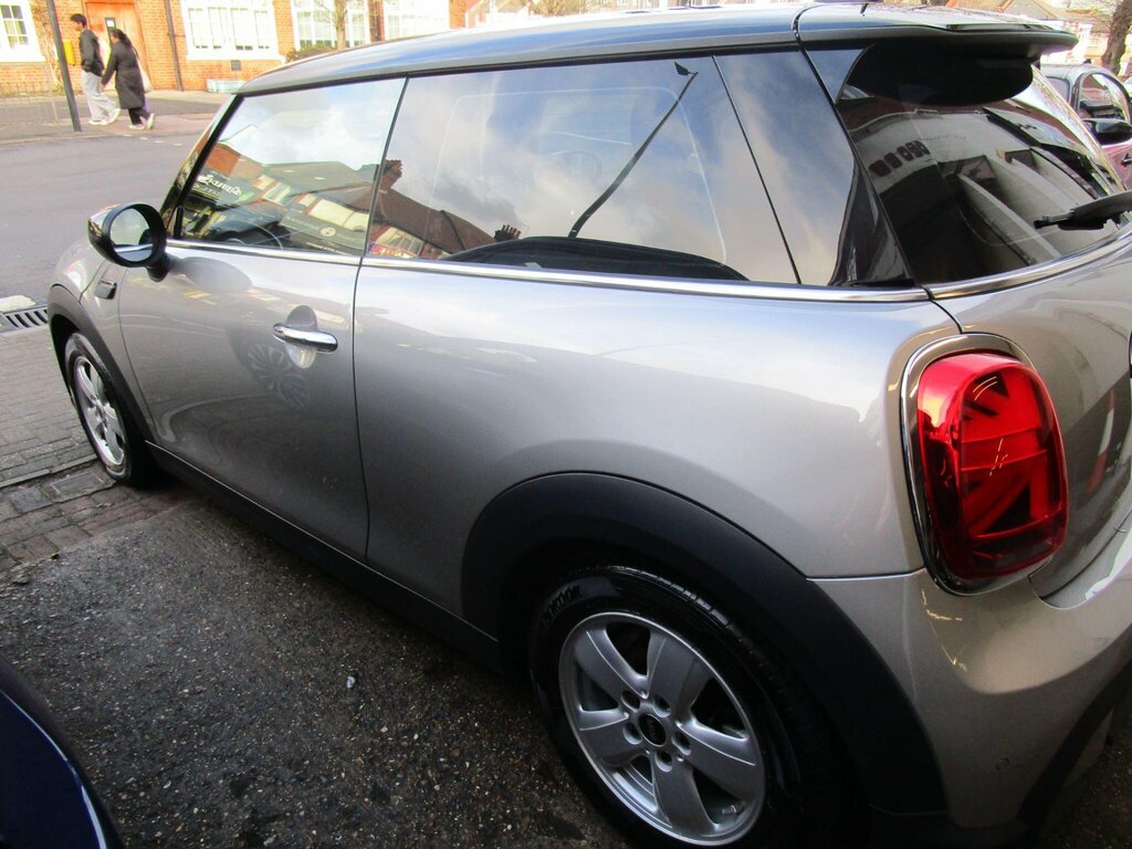 Mini Hatch 1.5 Cooper Classic Steptronic Euro 6 Ss YN73JBY Silver #6