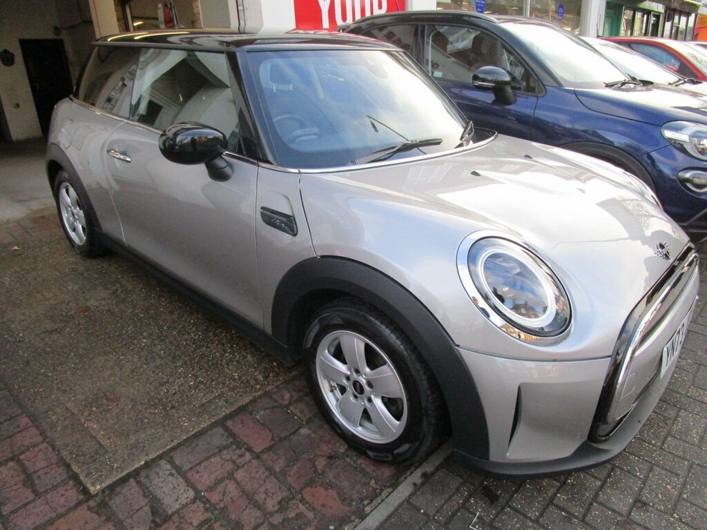 Mini Hatch 1.5 Cooper Classic Steptronic Euro 6 Ss YN73JBY Silver #3