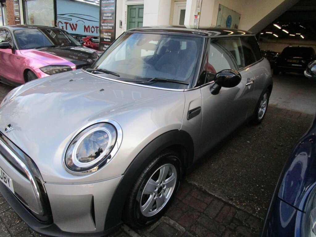Mini Hatch 1.5 Cooper Classic Steptronic Euro 6 Ss YN73JBY Silver #2