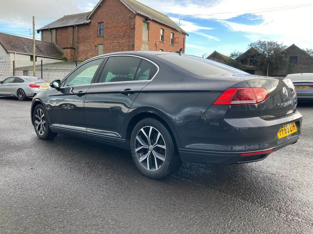 Volkswagen Passat 1.6 Tdi Sel Dsg Grey #5