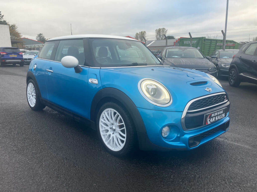 Mini Hatch 2.0 Cooper S D Blue