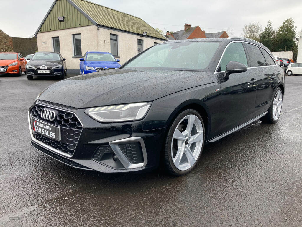 Audi A4 30 Tdi S Line S Tronic RV70LCC Black #4