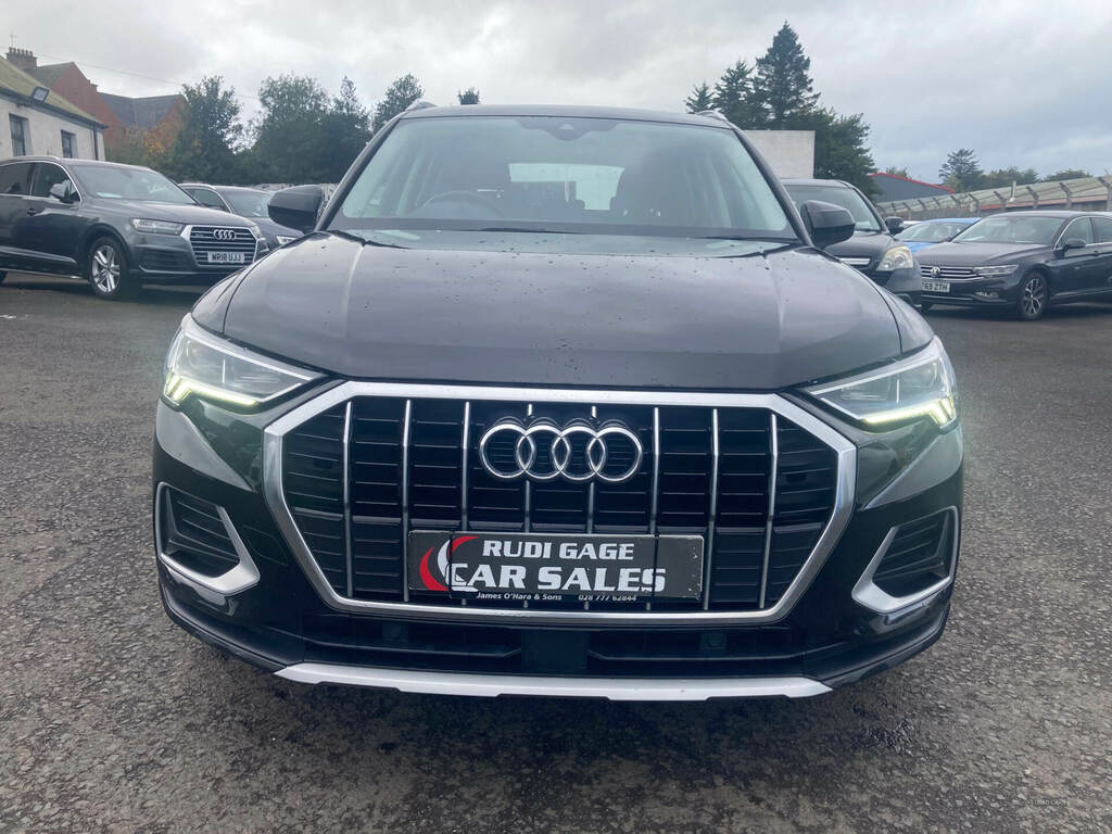 Audi Q3 35 Tdi Sport S Tronic AK68MGV Black #4